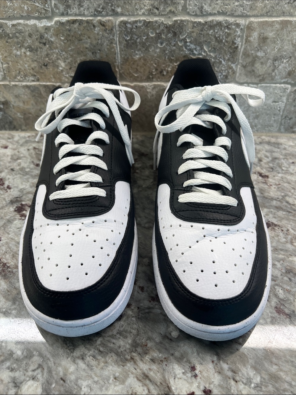 Nike Black and White Low-Top Skate Sneakers - Picture 8 of 8